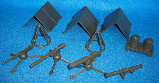 Heavy Weapons and Camp Accessori es --- 13pieces (green) <FONT COLOR=#CC0000>(54mm) </FONT>