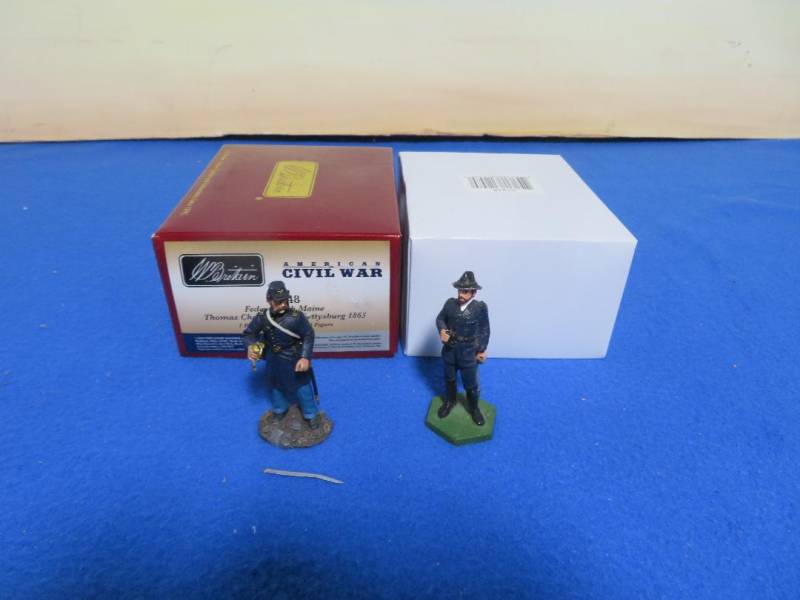 BRT31248 Britains, Damaged Thomas Chamberlain & Union Officer (54MM) Painted Metal