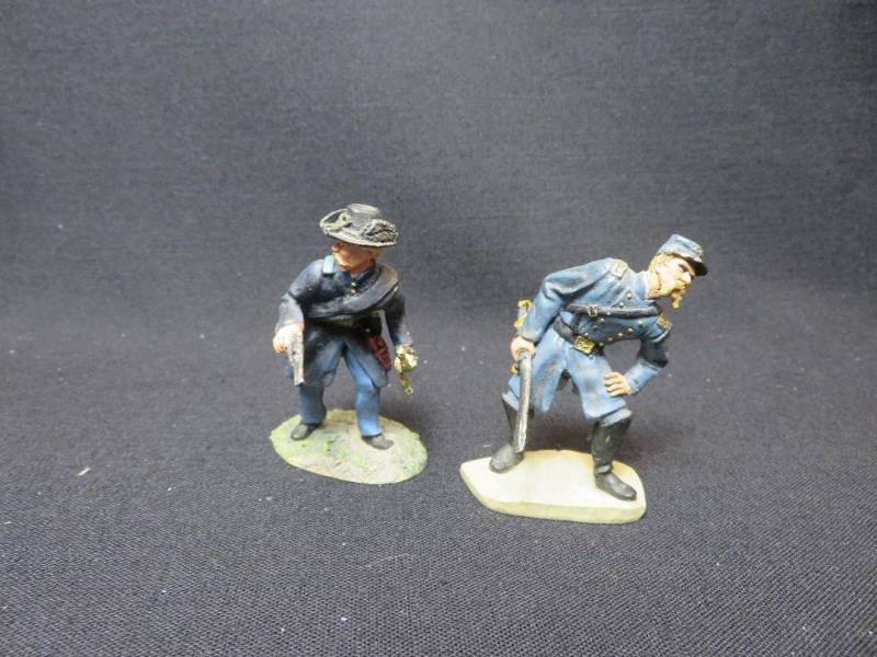 CNT842A Conte, Union Officers X 2, Painted Metal