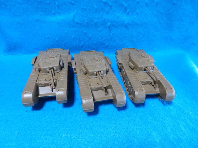 CTS760B CTS, 3 x WWII British Churchill Tanks (1/38th)