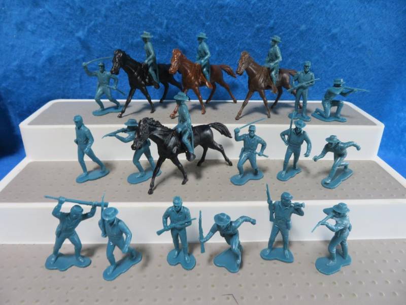 ZOMX142B Marx Vintage Cavalrymen (54MM) 18 in 11 Poses w/ 4 Reissue Horses