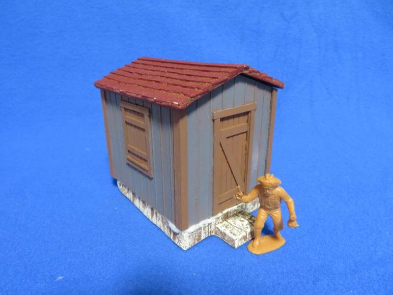 TSD729A Old West Shed w/ Removable Roof - Painted - (54MM)