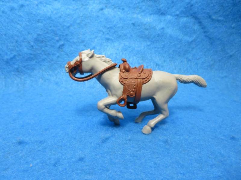 Marx vintage 1950's galloping horse with vinyl saddle + reins, gray, 60mm